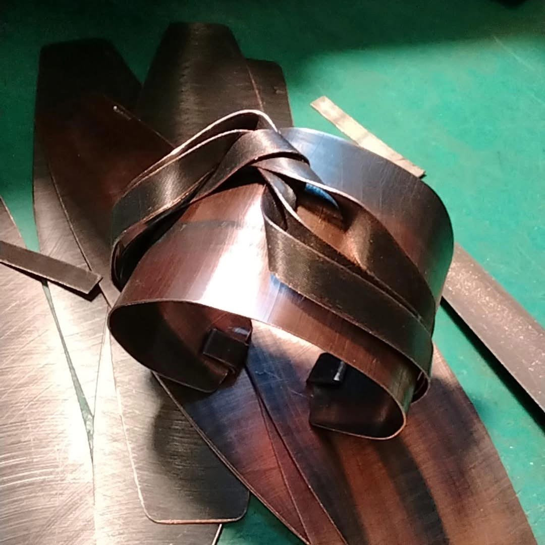 Hvar Twist Cuff