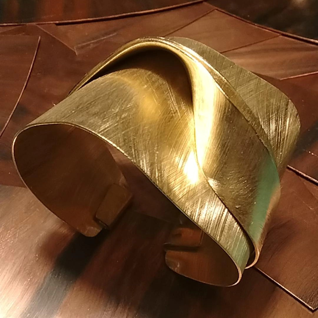 Trogir Fold Cuff